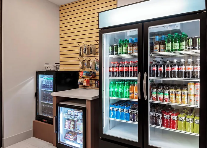 Holiday Inn Express & Suites - Madison By Ihg